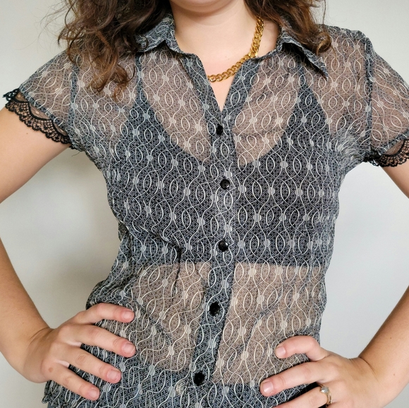 Chagall Sheer Short Sleeve Button Up 90s Style - Picture 4 of 6